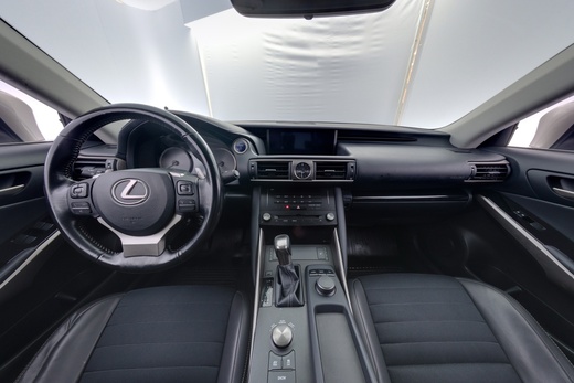 Lexus IS vaihtoauto