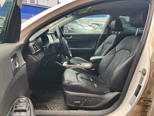Kia Optima vaihtoauto