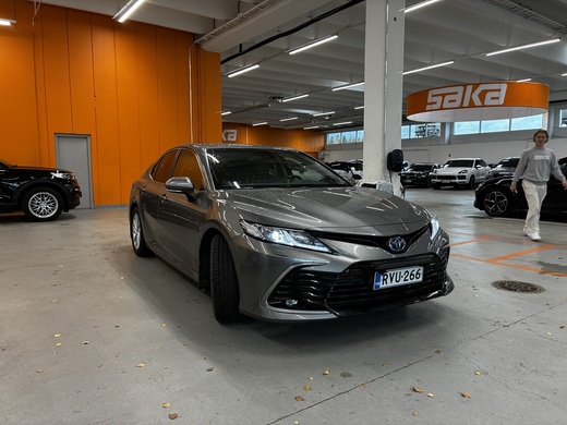 Toyota Camry vaihtoauto