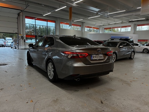 Toyota Camry vaihtoauto