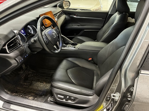 Toyota Camry vaihtoauto