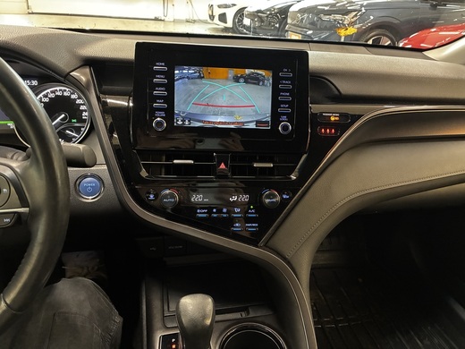 Toyota Camry vaihtoauto
