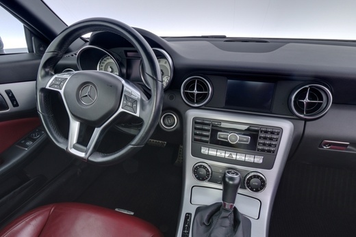 Mercedes-Benz SLK vaihtoauto