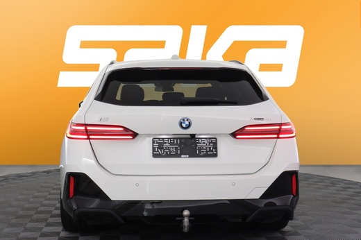 BMW i5 vaihtoauto