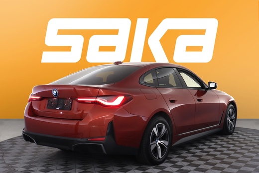 BMW i4 vaihtoauto