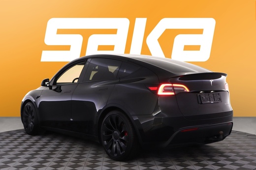 Tesla Model Y vaihtoauto