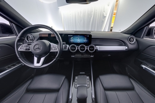 Mercedes-Benz EQB vaihtoauto