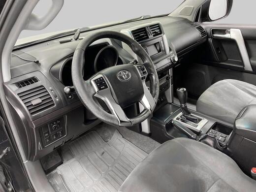 Toyota Land Cruiser vaihtoauto