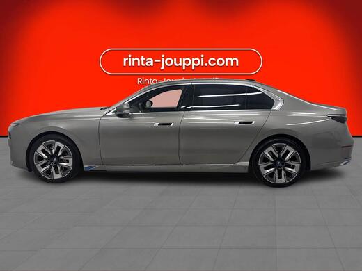 BMW i7 vaihtoauto