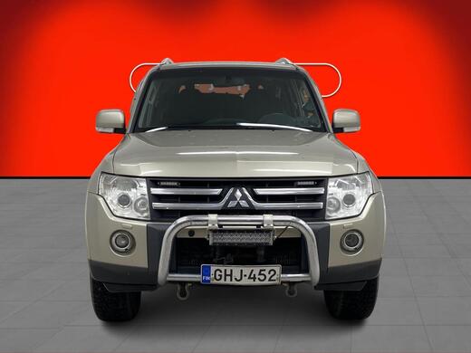 Mitsubishi Pajero vaihtoauto