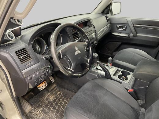 Mitsubishi Pajero vaihtoauto