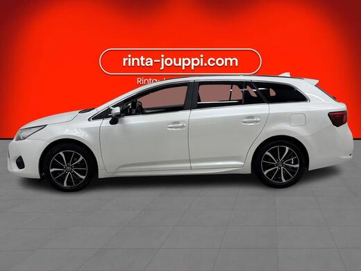 Toyota Avensis vaihtoauto
