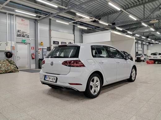 Volkswagen Golf vaihtoauto