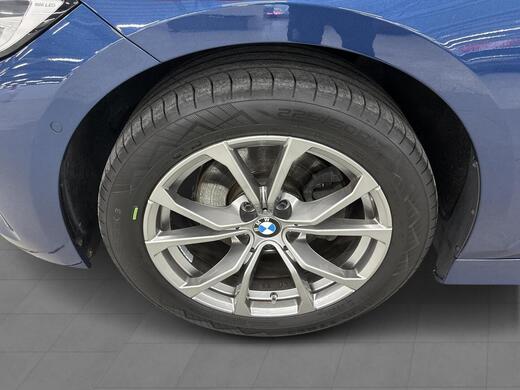 BMW 320 vaihtoauto