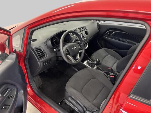 Kia Rio vaihtoauto