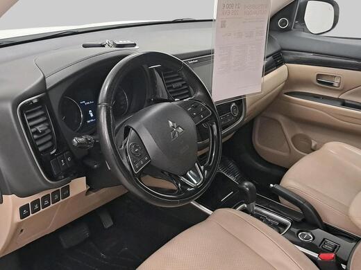 Mitsubishi Outlander vaihtoauto