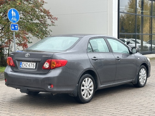 Toyota Corolla vaihtoauto