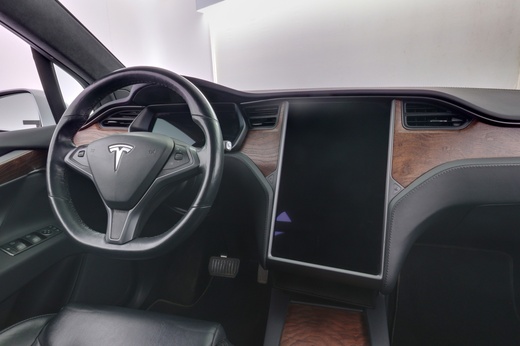 Tesla Model X vaihtoauto