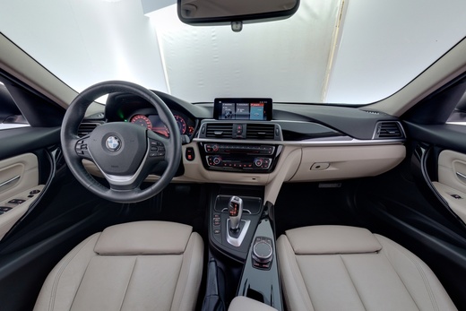BMW 320 vaihtoauto