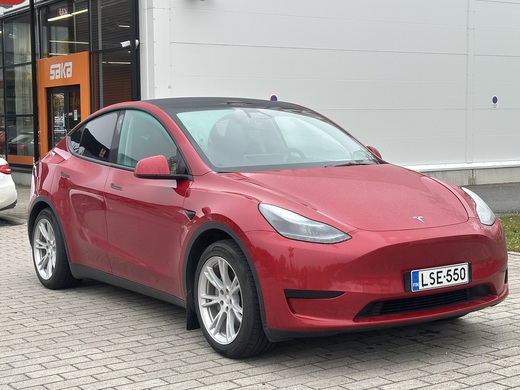 Tesla Model Y vaihtoauto