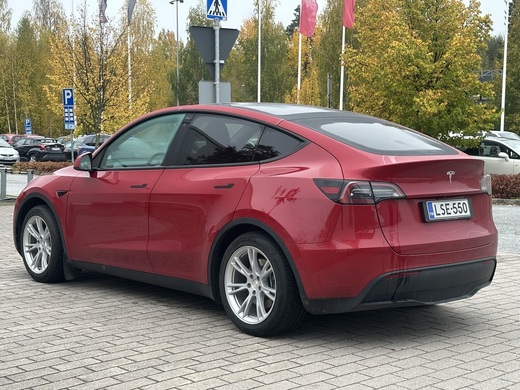 Tesla Model Y vaihtoauto