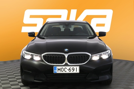 BMW 320 vaihtoauto