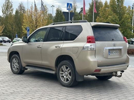 Toyota Land Cruiser vaihtoauto
