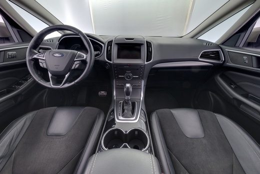 Ford S-MAX vaihtoauto