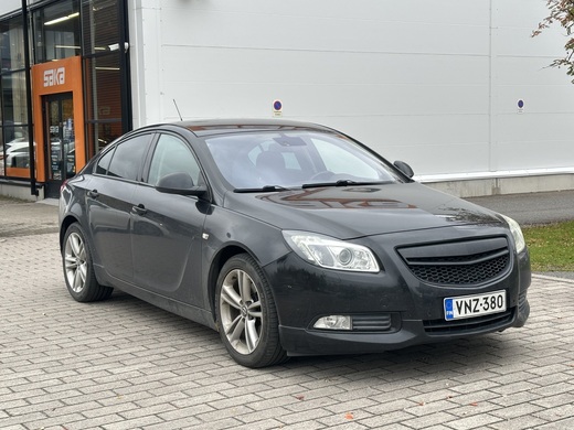 Opel Insignia vaihtoauto
