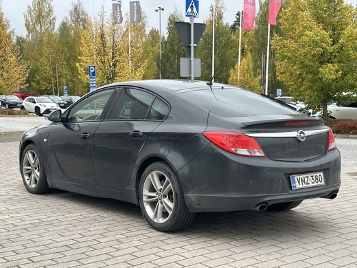 Opel Insignia vaihtoauto