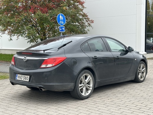 Opel Insignia vaihtoauto