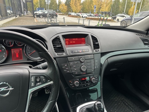 Opel Insignia vaihtoauto