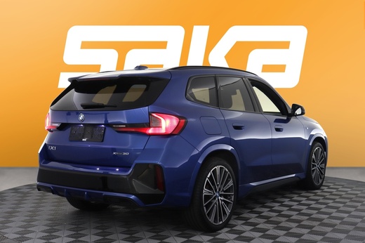 BMW iX1 vaihtoauto