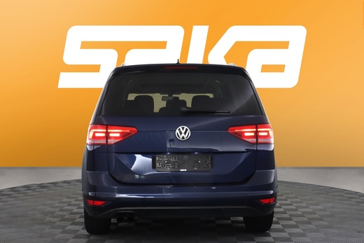 Volkswagen Touran vaihtoauto