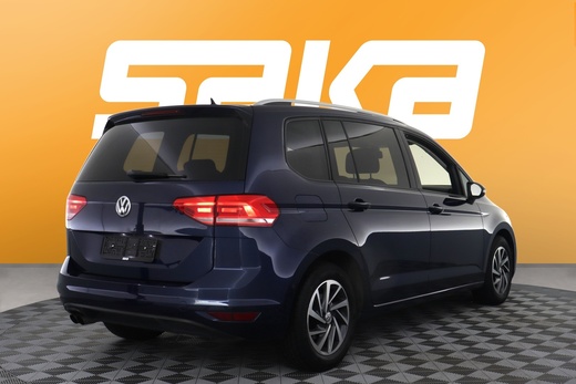 Volkswagen Touran vaihtoauto