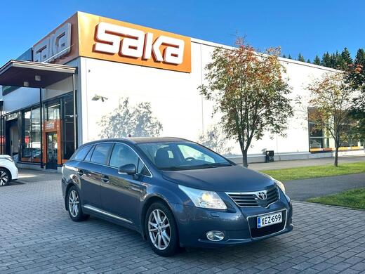 Toyota Avensis vaihtoauto