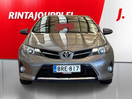 Toyota Auris vaihtoauto
