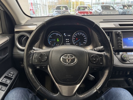 Toyota RAV4 vaihtoauto