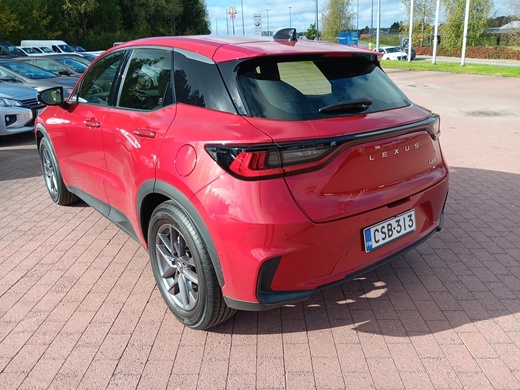 Lexus LBX vaihtoauto