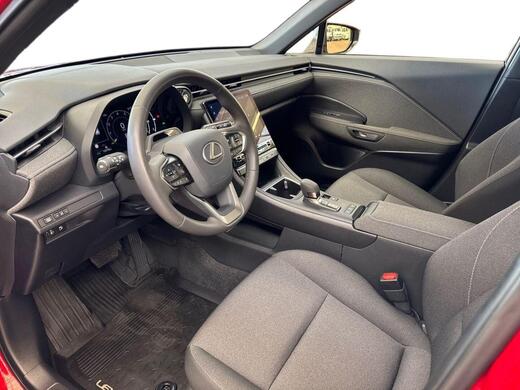 Lexus LBX vaihtoauto