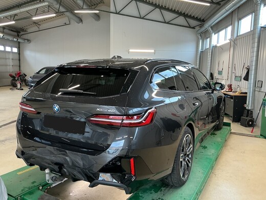 BMW i5 vaihtoauto