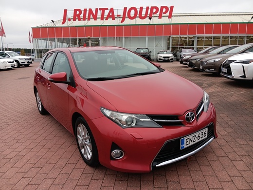 Toyota Auris vaihtoauto