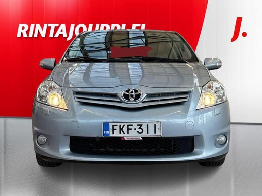 Toyota Auris vaihtoauto