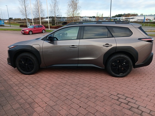 Toyota bZ4X Touring vaihtoauto