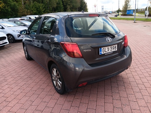 Toyota Yaris vaihtoauto