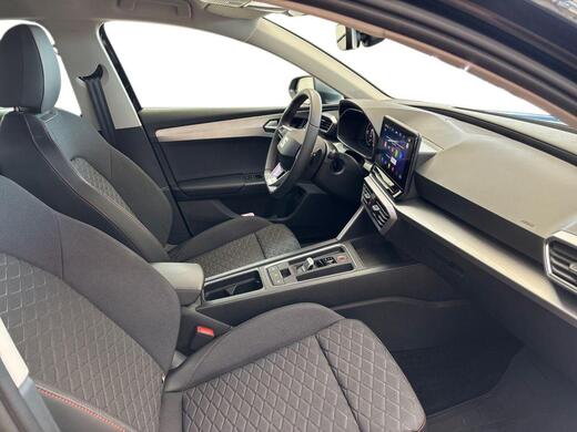SEAT Leon Sportstourer vaihtoauto