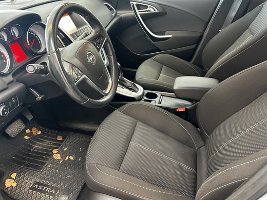 Opel Astra vaihtoauto
