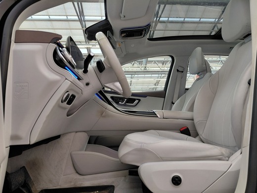 Mercedes-Benz EQE vaihtoauto