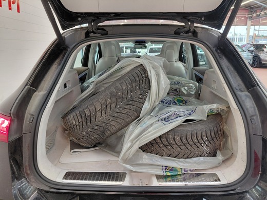 Mercedes-Benz EQE vaihtoauto