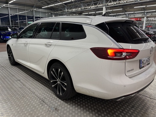 Opel Insignia vaihtoauto